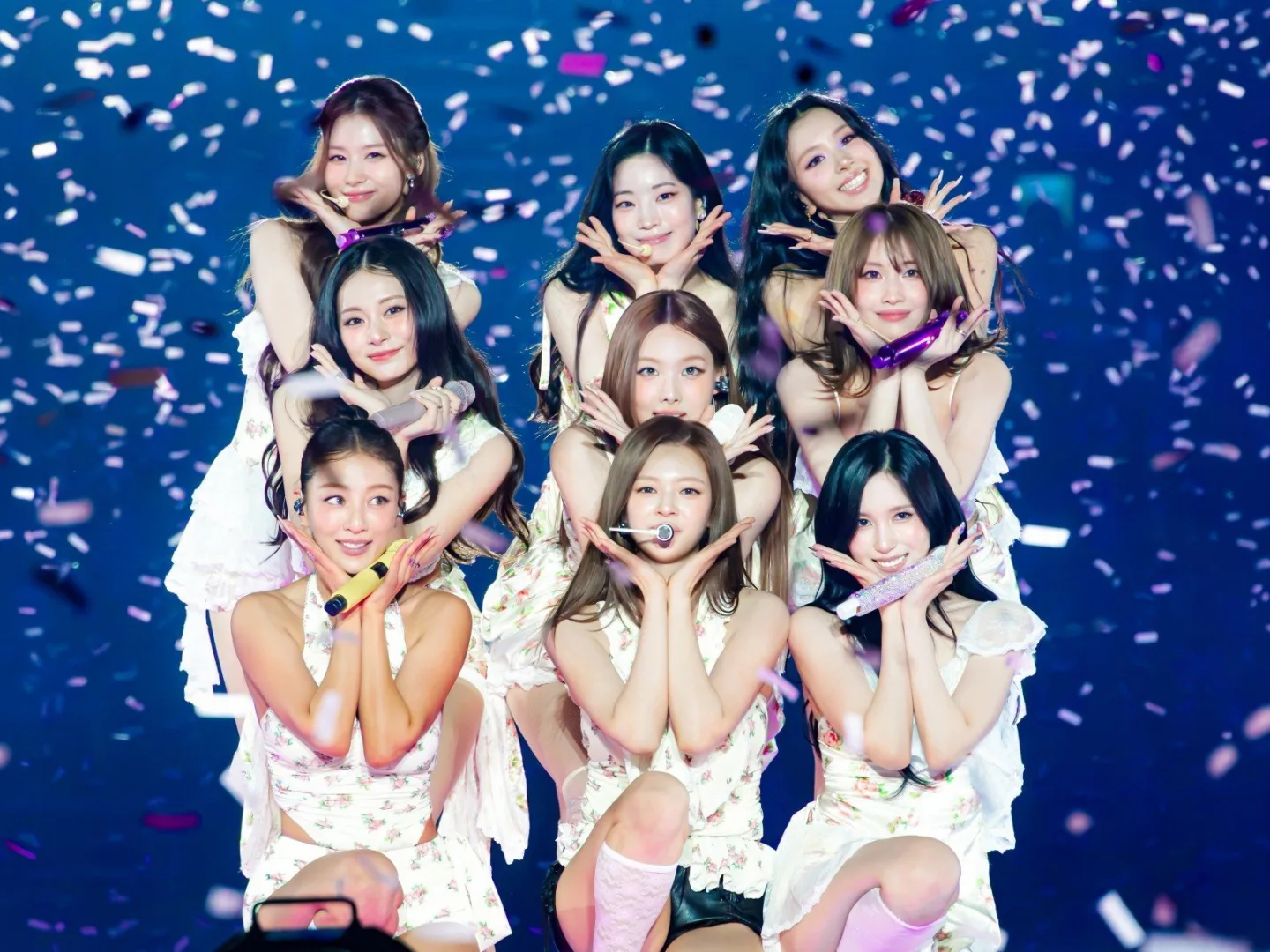 트와이스 (TWICE) 写真 1
