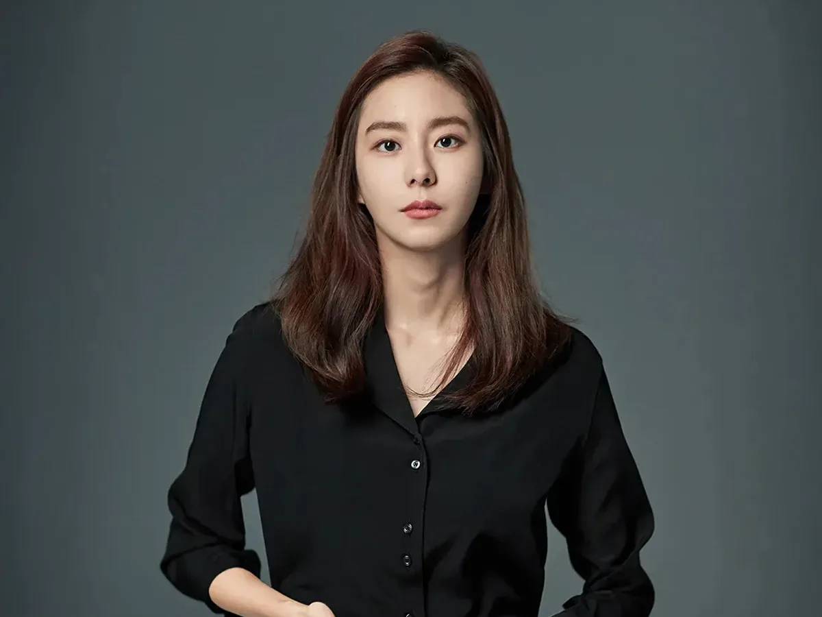 유이 (UIE) 写真 1